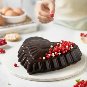 Forma Bolo de Coração Decorado